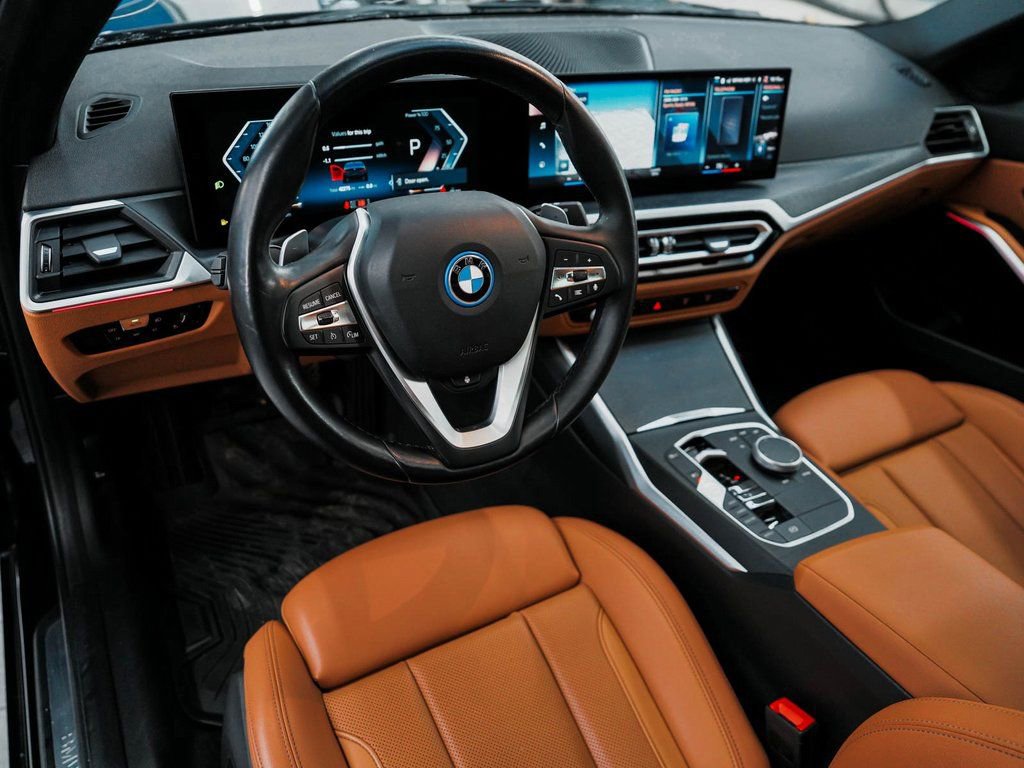 Used 2023 BMW 330e xDrive image 14