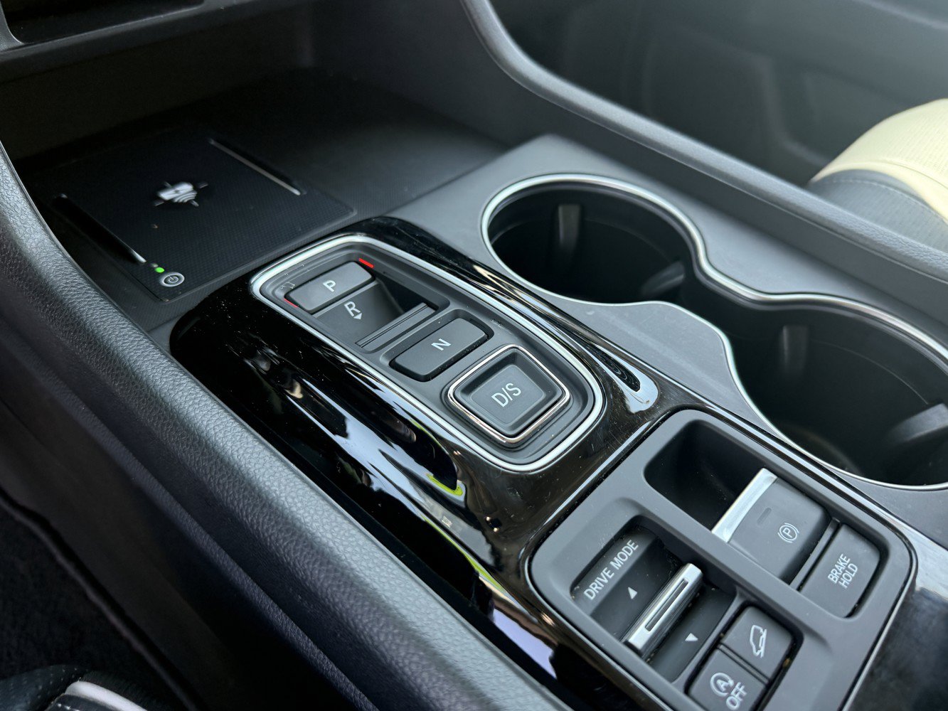 Certified 2025 Honda Pilot Elite image 13
