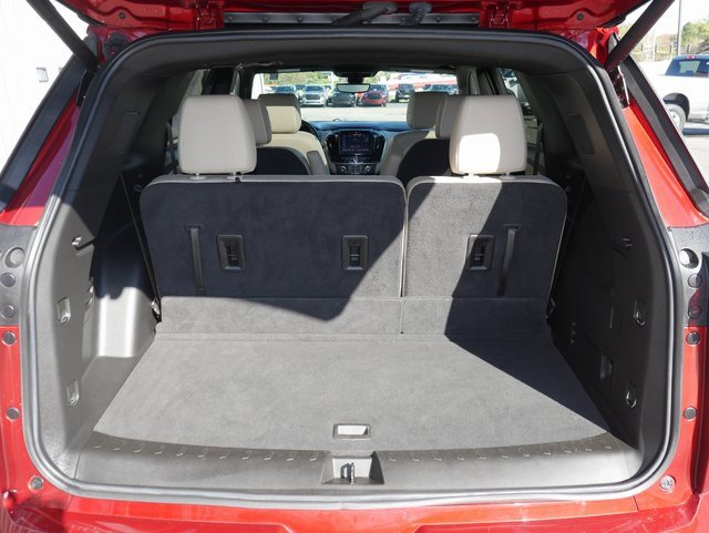 Used 2023 Chevrolet Traverse Premier image 12