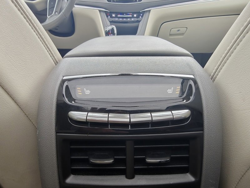 Used 2022 Cadillac XT5 Premium Luxury w/ Technology Package image 25