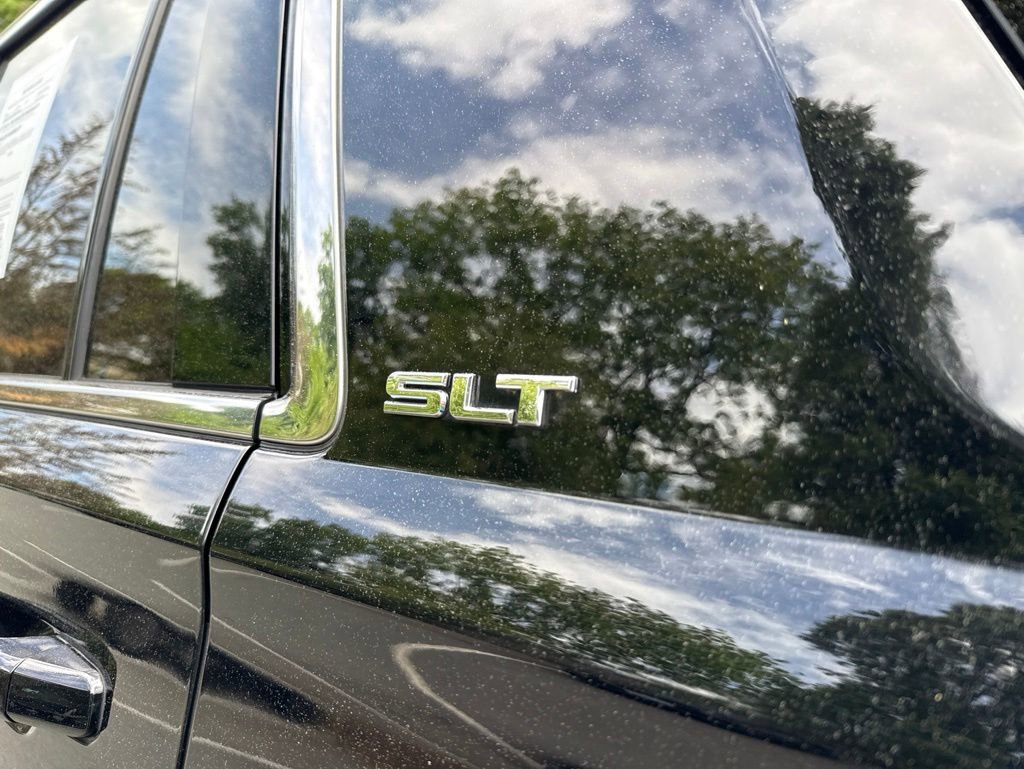 Used 2017 GMC Yukon SLT AWD/4WD image 10
