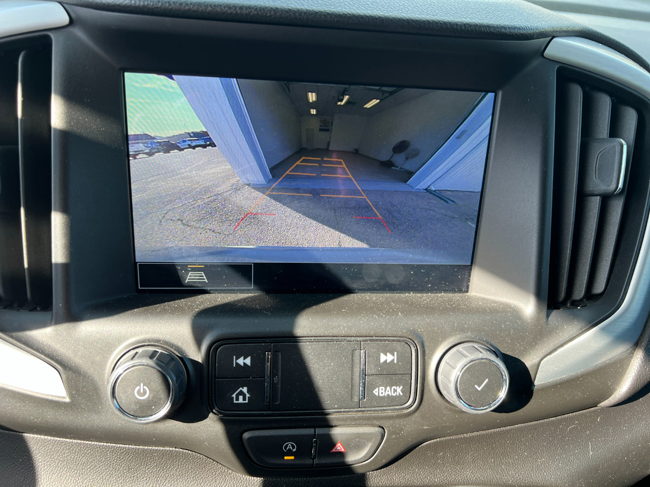 Used 2024 GMC Terrain SLT image 51