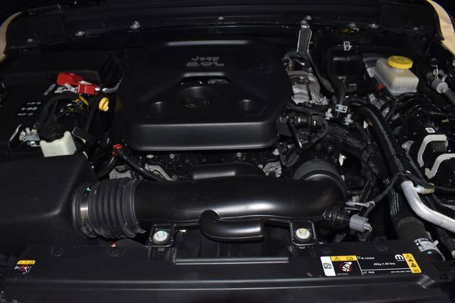 Used 2021 Jeep Wrangler Unlimited Sahara AWD/4WD image 10