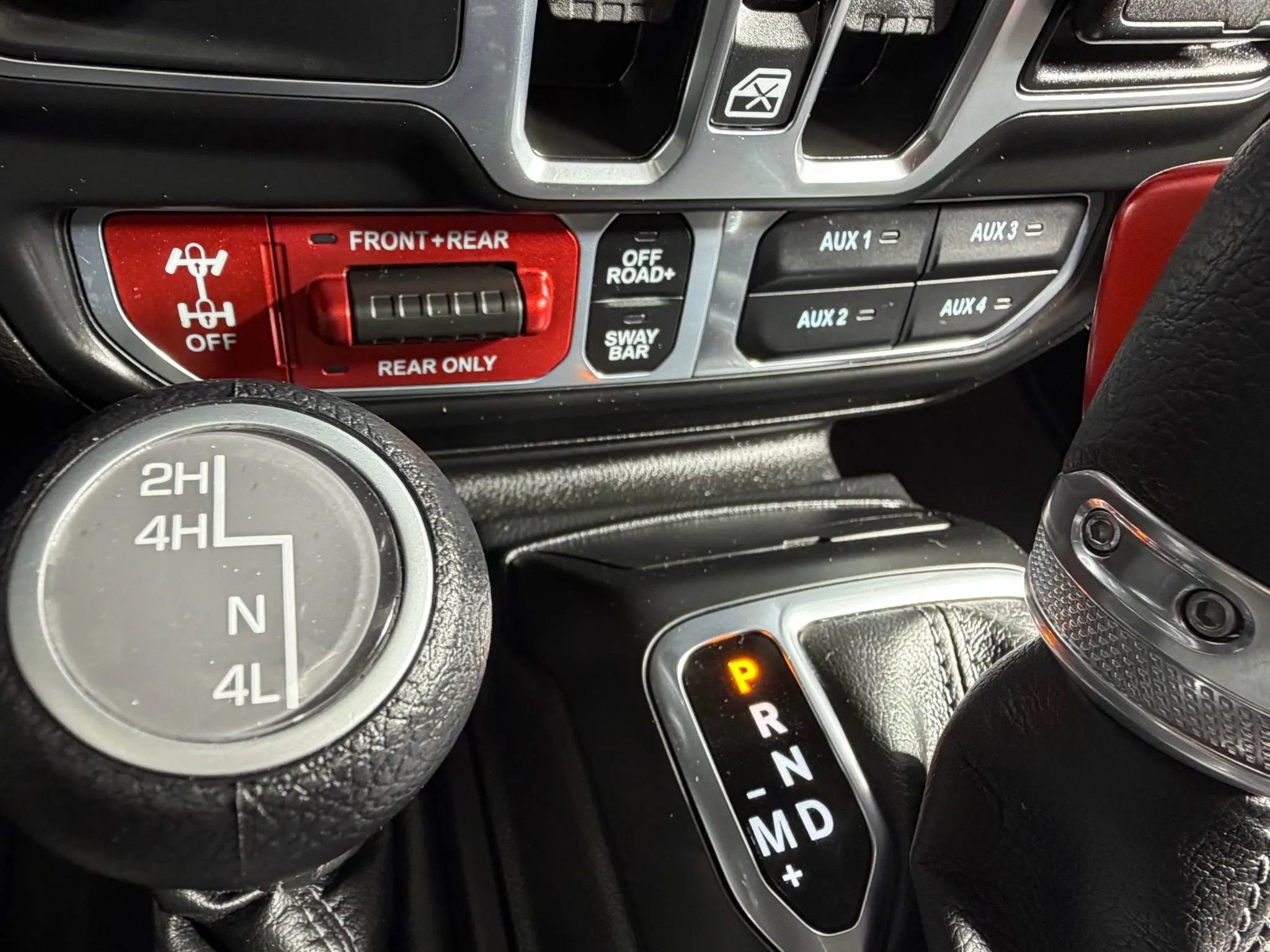 Used 2025 Jeep Wrangler Unlimited Rubicon AWD/4WD image 22