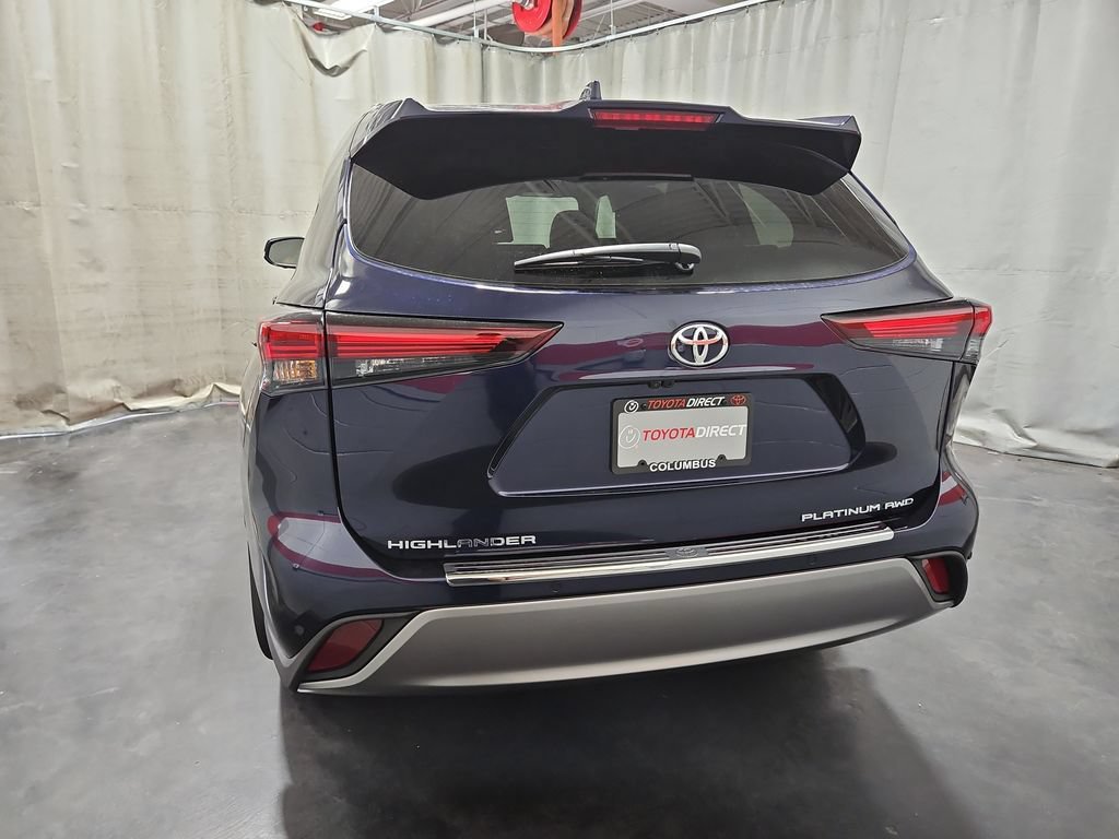 New 2026 Toyota Highlander Platinum AWD/4WD image 7