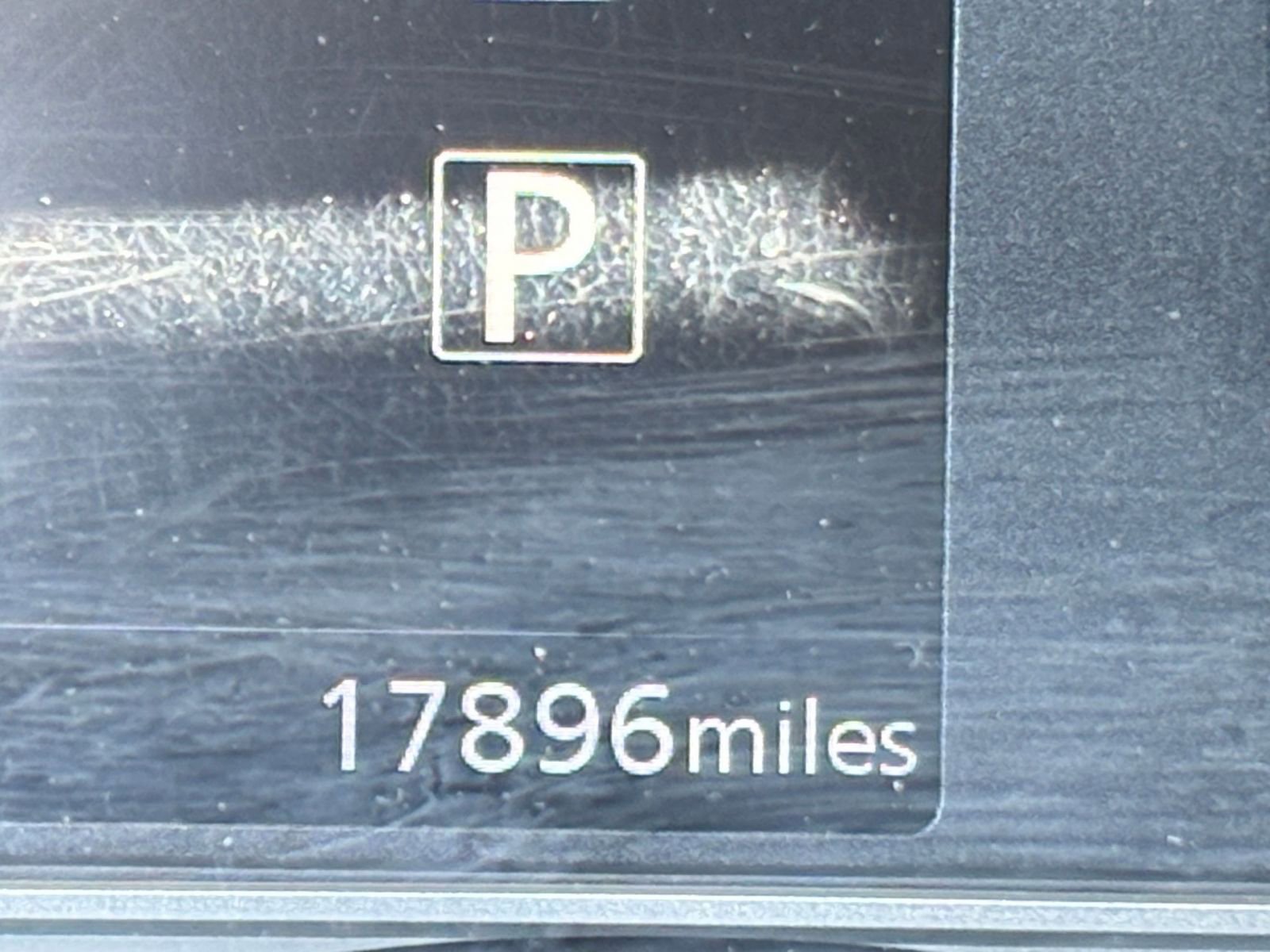 Used 2025 Nissan Versa SV FWD image 40