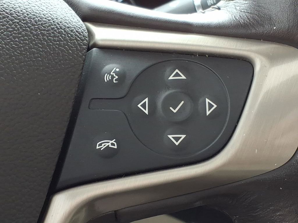Used 2019 GMC Acadia Denali w/ Technology Package AWD/4WD image 25
