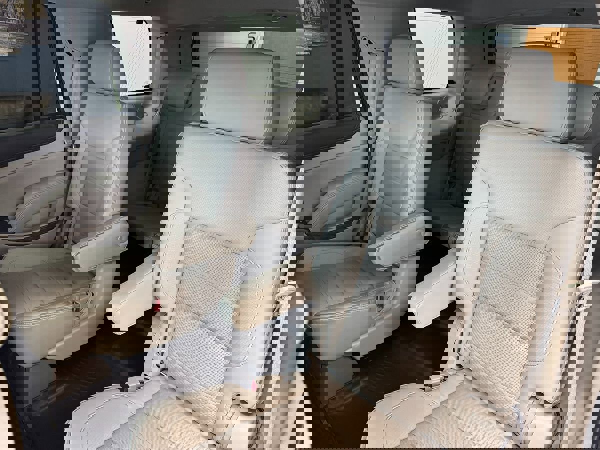 Used 2015 GMC Yukon Denali w/ Touring Package image 41