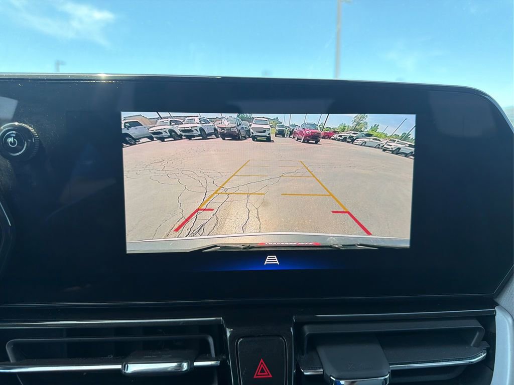 Used 2024 Chevrolet TrailBlazer LT w/ LT Cold Weather Package AWD/4WD image 25