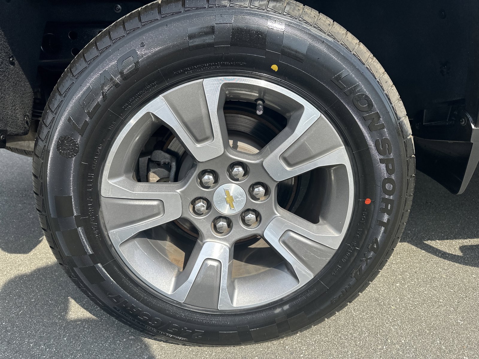 Used 2018 Chevrolet Colorado Z71 AWD/4WD image 38