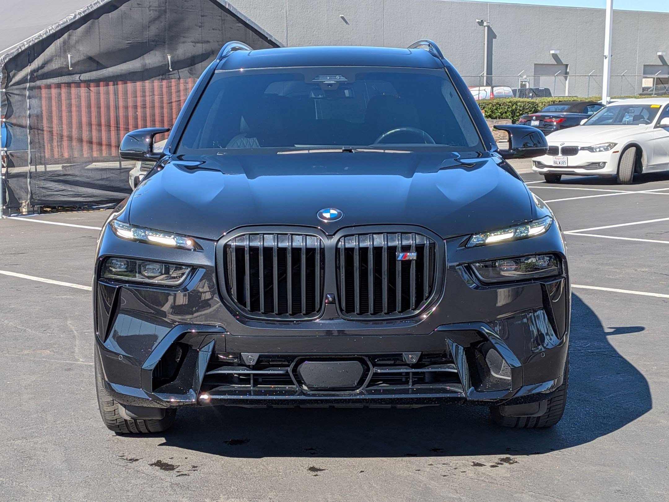 Used 2024 BMW X7 M60i w/ Executive Package image 3