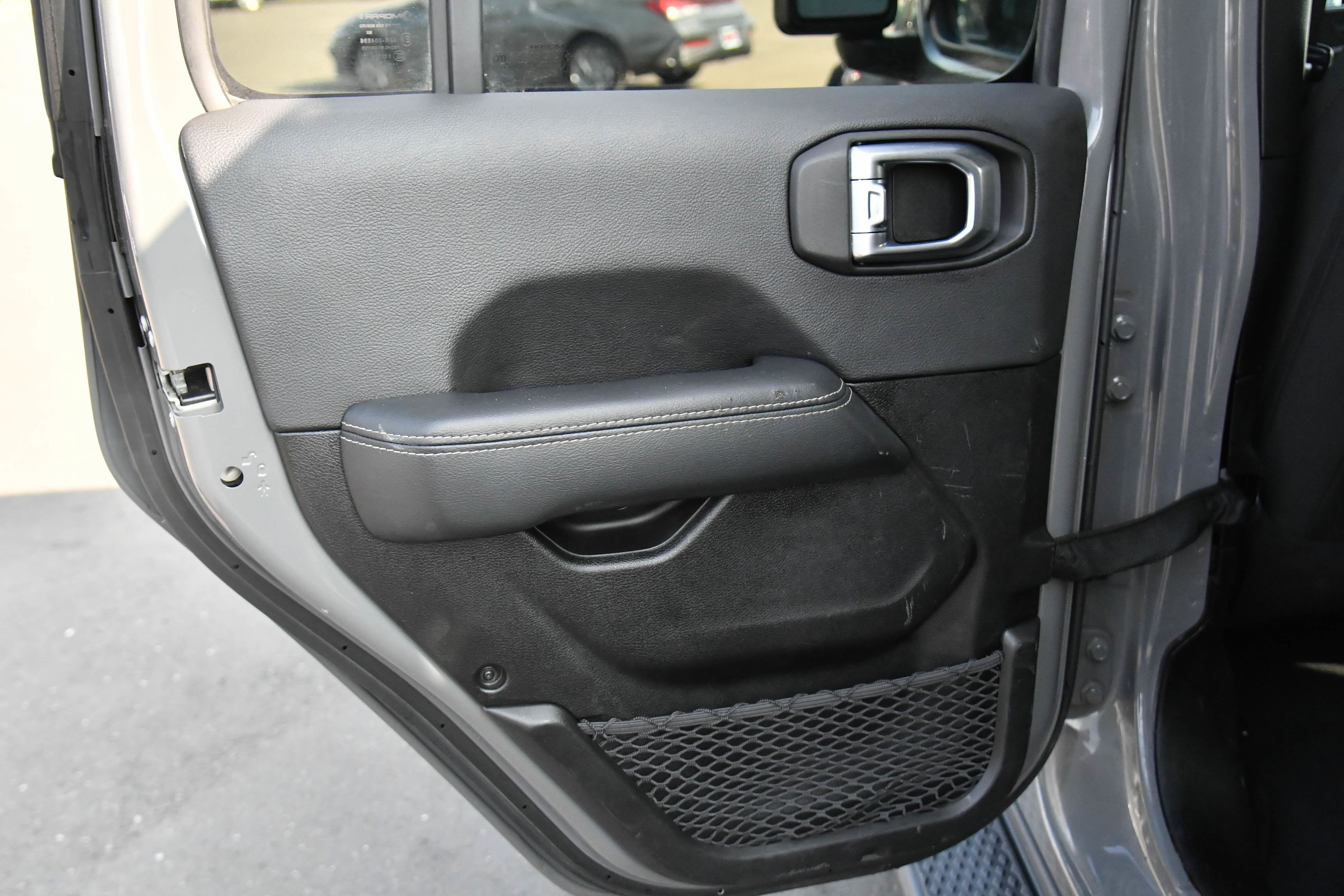 Used 2023 Jeep Gladiator Overland image 34