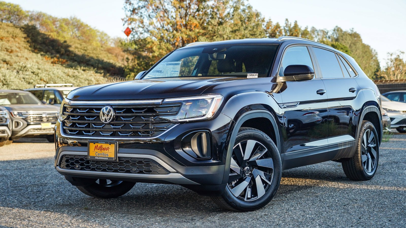 New 2026 Volkswagen Atlas Cross Sport SE image 1