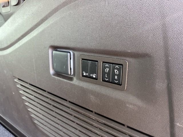 Used 2023 GMC Yukon XL Denali w/ Max Trailering Package image 47