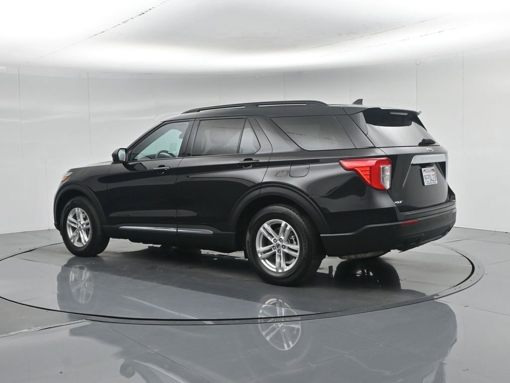 Used 2022 Ford Explorer XLT image 27