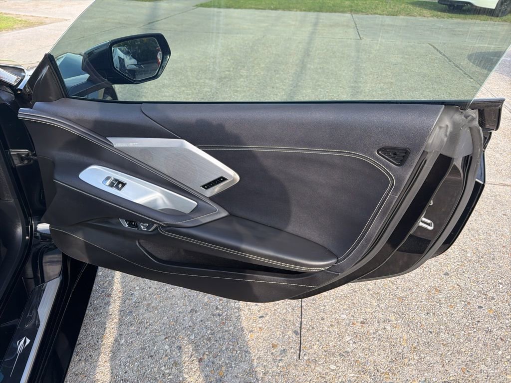 Used 2020 Chevrolet Corvette Stingray Preferred Cpe w/ 2LT Preferred Equipment Group image 14