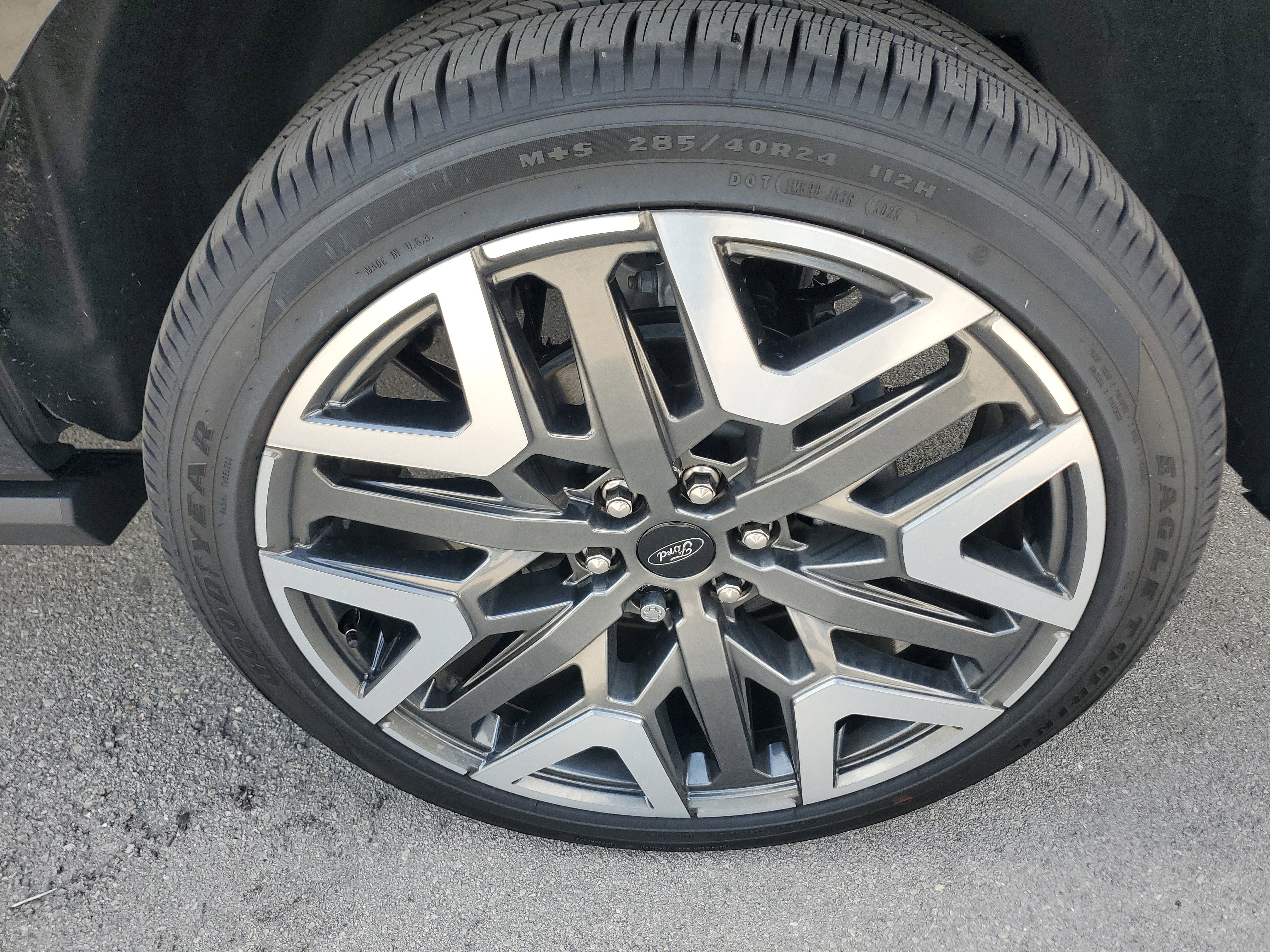 New 2026 Ford Expedition Max Platinum w/ Platinum Ultimate Package image 8