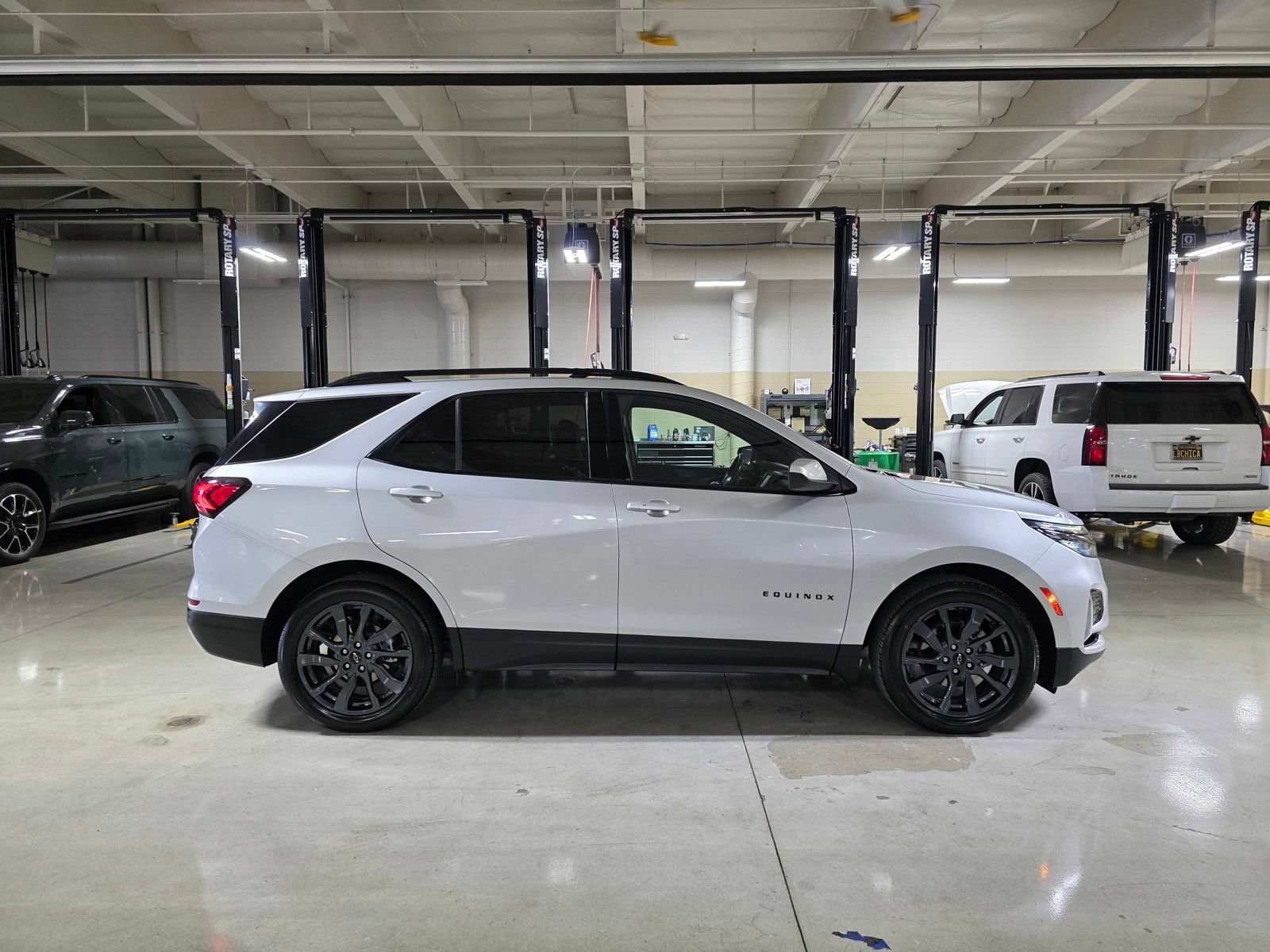 Used 2022 Chevrolet Equinox RS FWD image 8