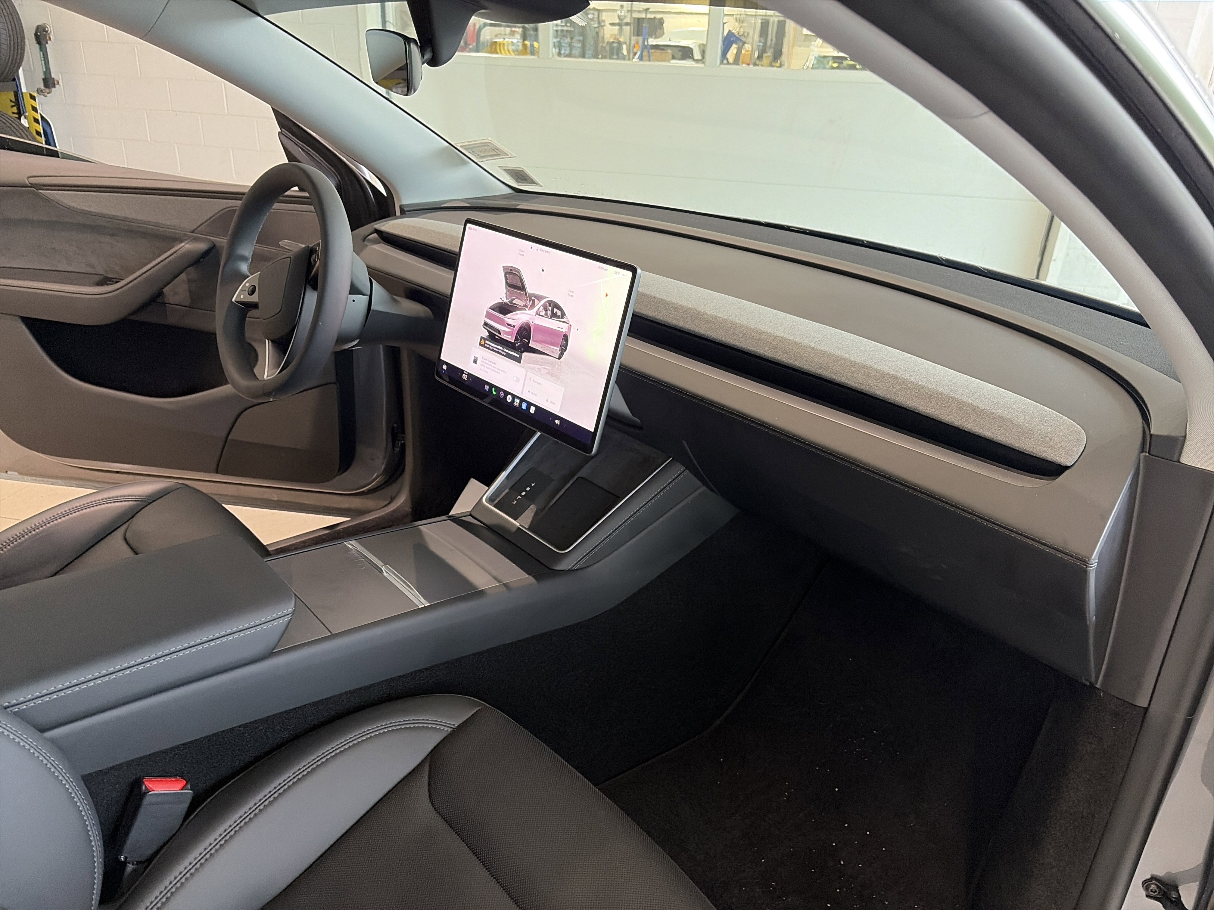 Used 2026 Tesla Model Y 2WD image 29