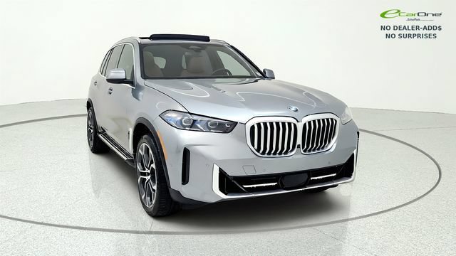 Used 2025 BMW X5 sDrive40i w/ Parking Assistance Package RWD image 2