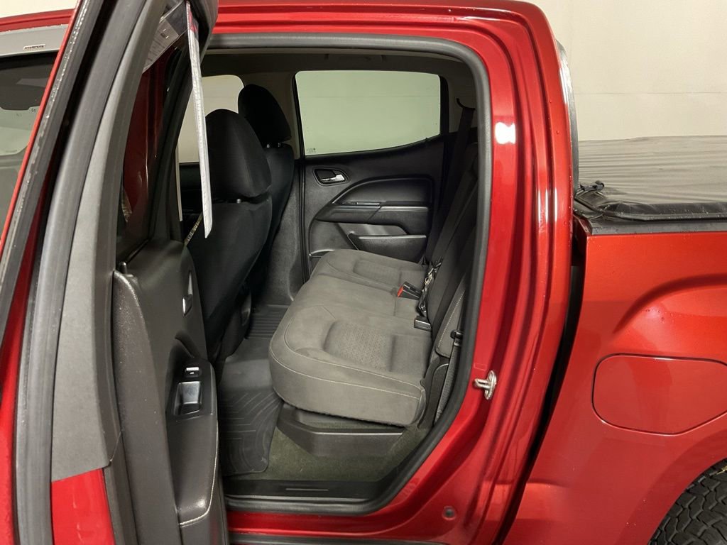 Used 2016 GMC Canyon SLE w/ SLE Convenience Package image 30