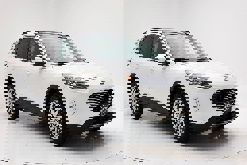 Used 2022 Ford Escape Titanium w/ Titanium Elite Package image 24