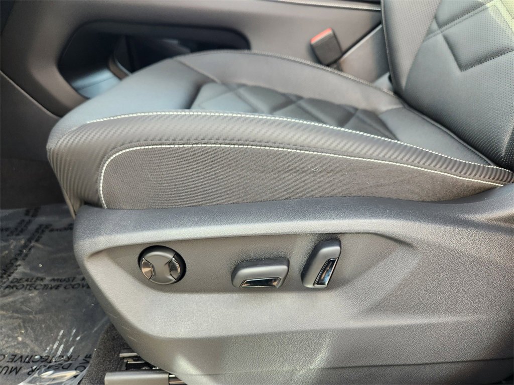 New 2026 Volkswagen Atlas Cross Sport SE image 13