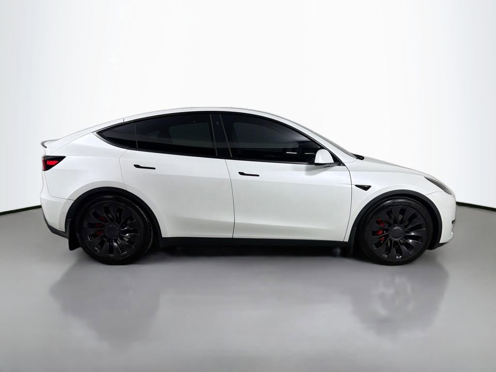 Used 2022 Tesla Model Y Performance AWD/4WD image 5