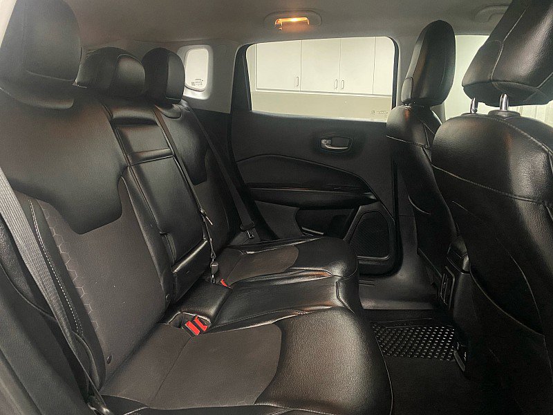 Used 2018 Jeep Compass Latitude w/ Popular Equipment Group image 15