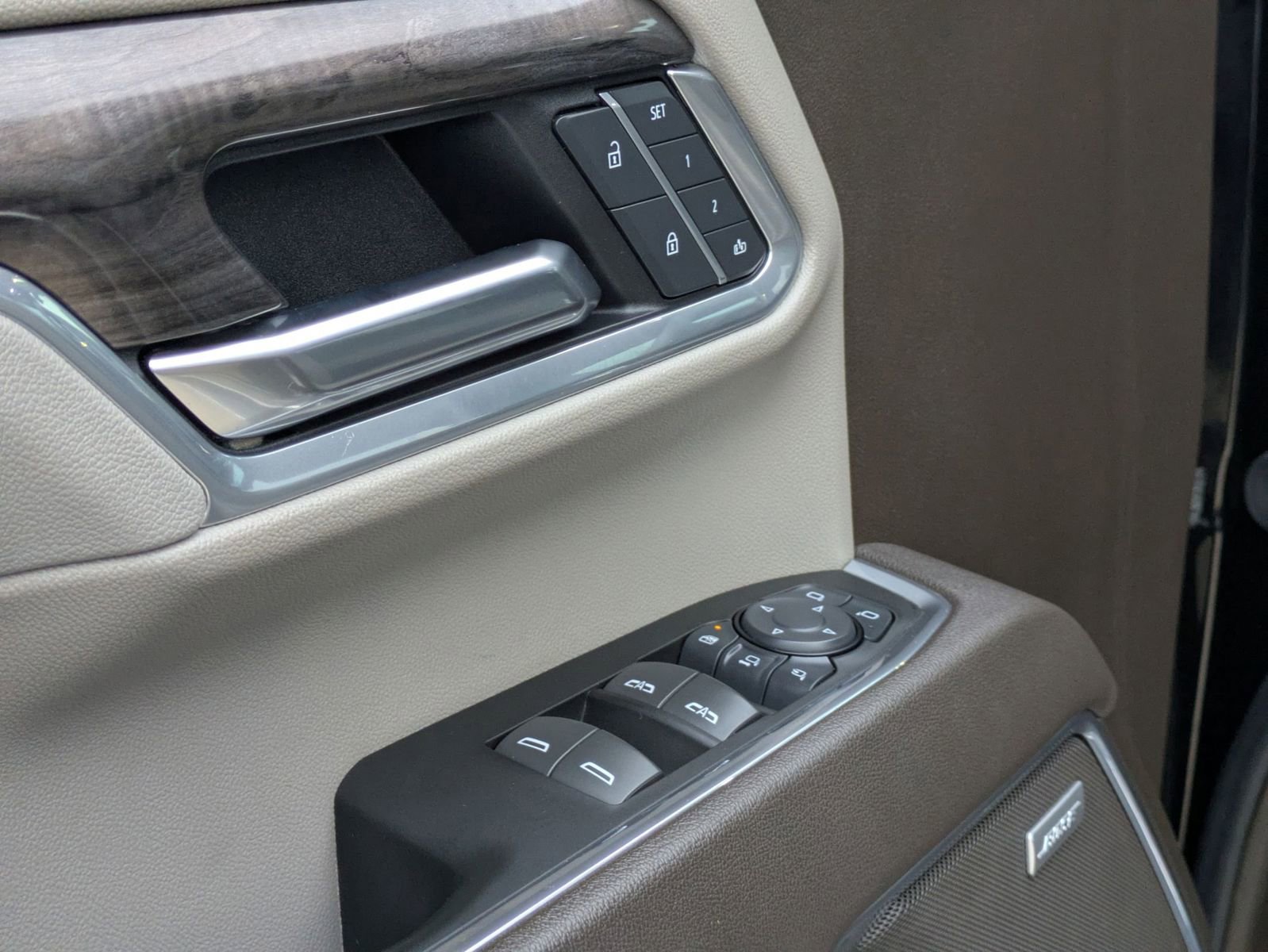 Used 2025 Chevrolet Silverado 2500 LTZ w/ LTZ Premium Texas Edition image 12