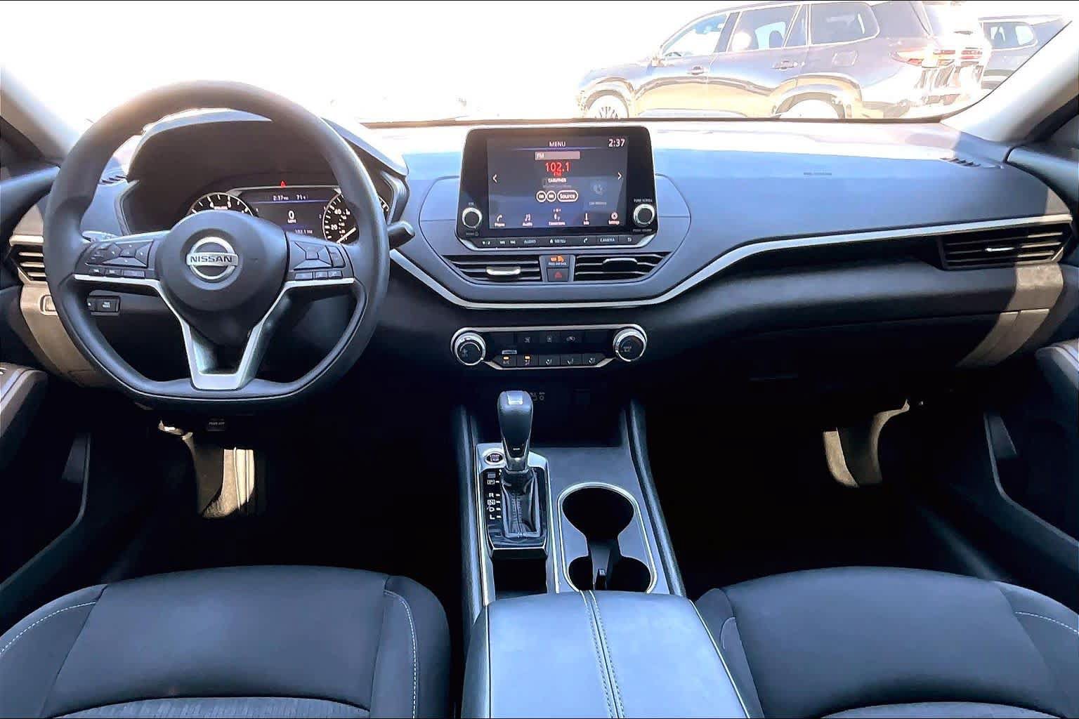 Certified 2022 Nissan Altima 2.5 SV FWD image 13