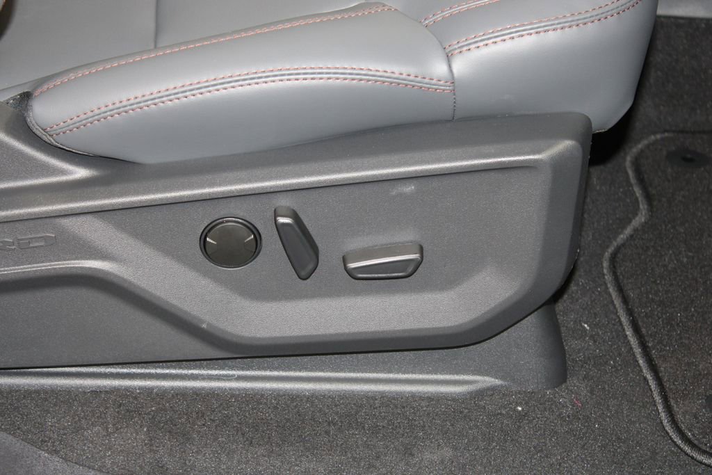 New 2025 Ford Expedition Max Active image 31