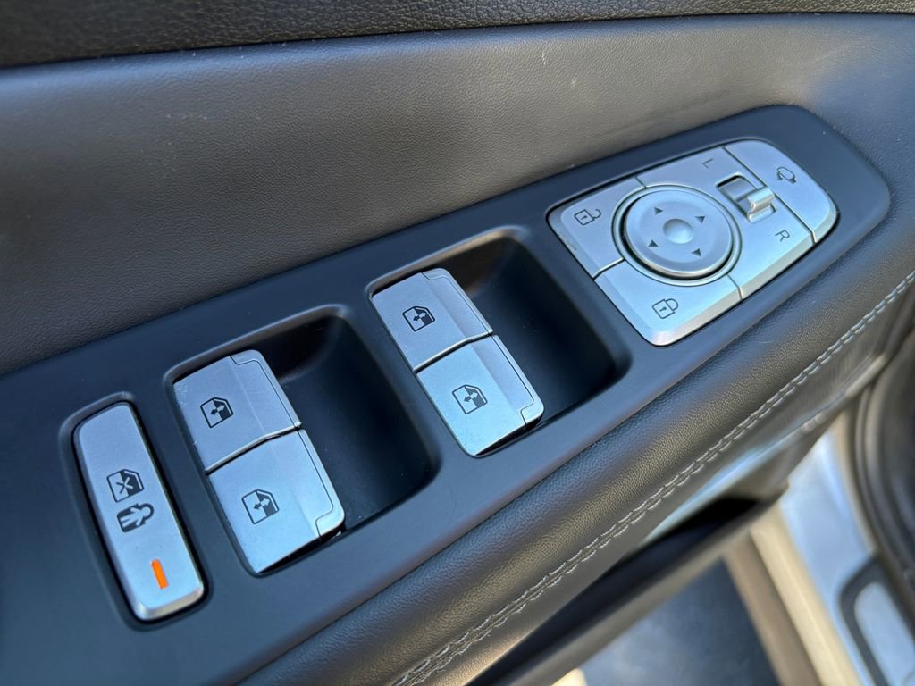 Used 2023 Hyundai Santa Fe Calligraphy image 14