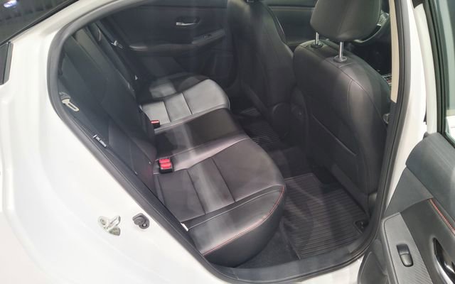 Used 2024 Nissan Sentra SR w/ SR Premium Package image 15