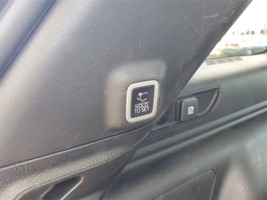 Used 2024 Jeep Grand Cherokee Limited 4xe image 10