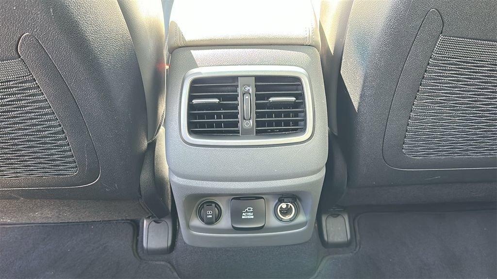 Used 2017 Kia Sorento SX image 31