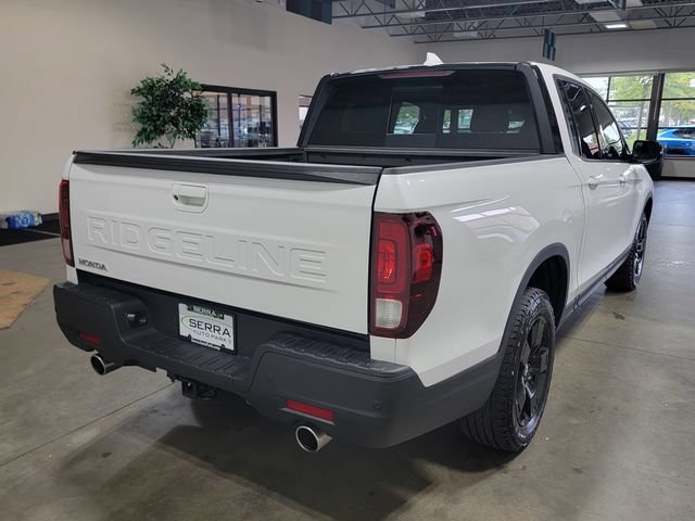 Certified 2024 Honda Ridgeline Black Edition image 5