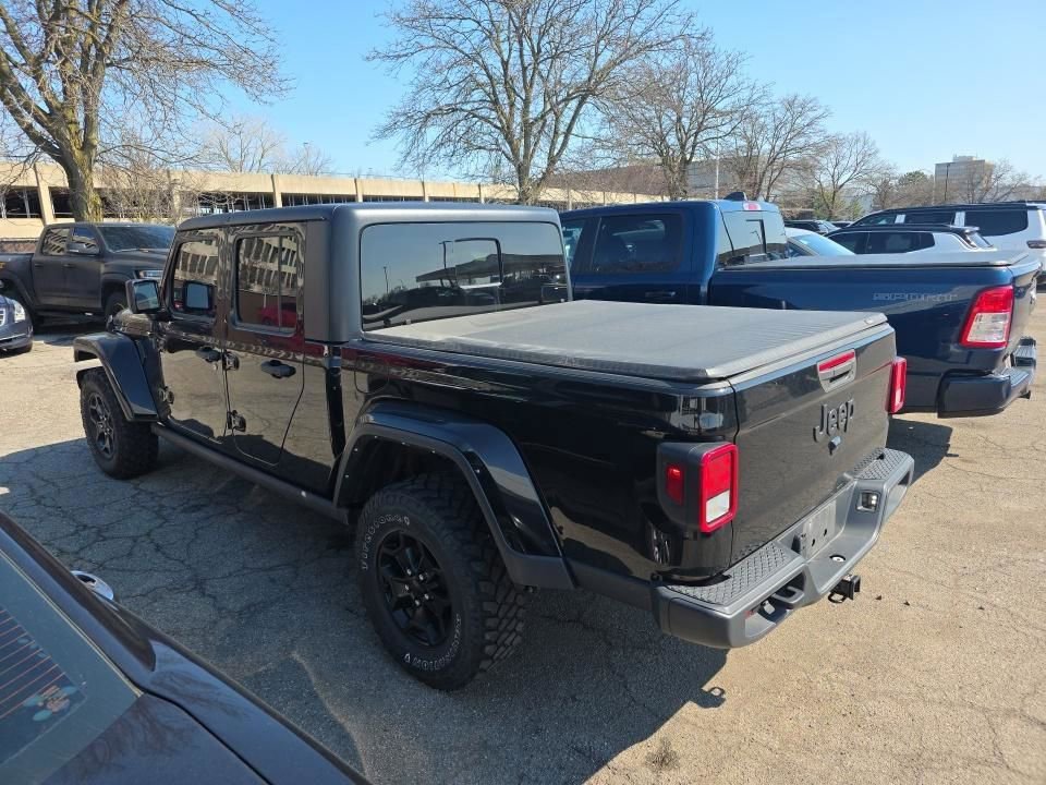 Used 2022 Jeep Gladiator Willys image 4
