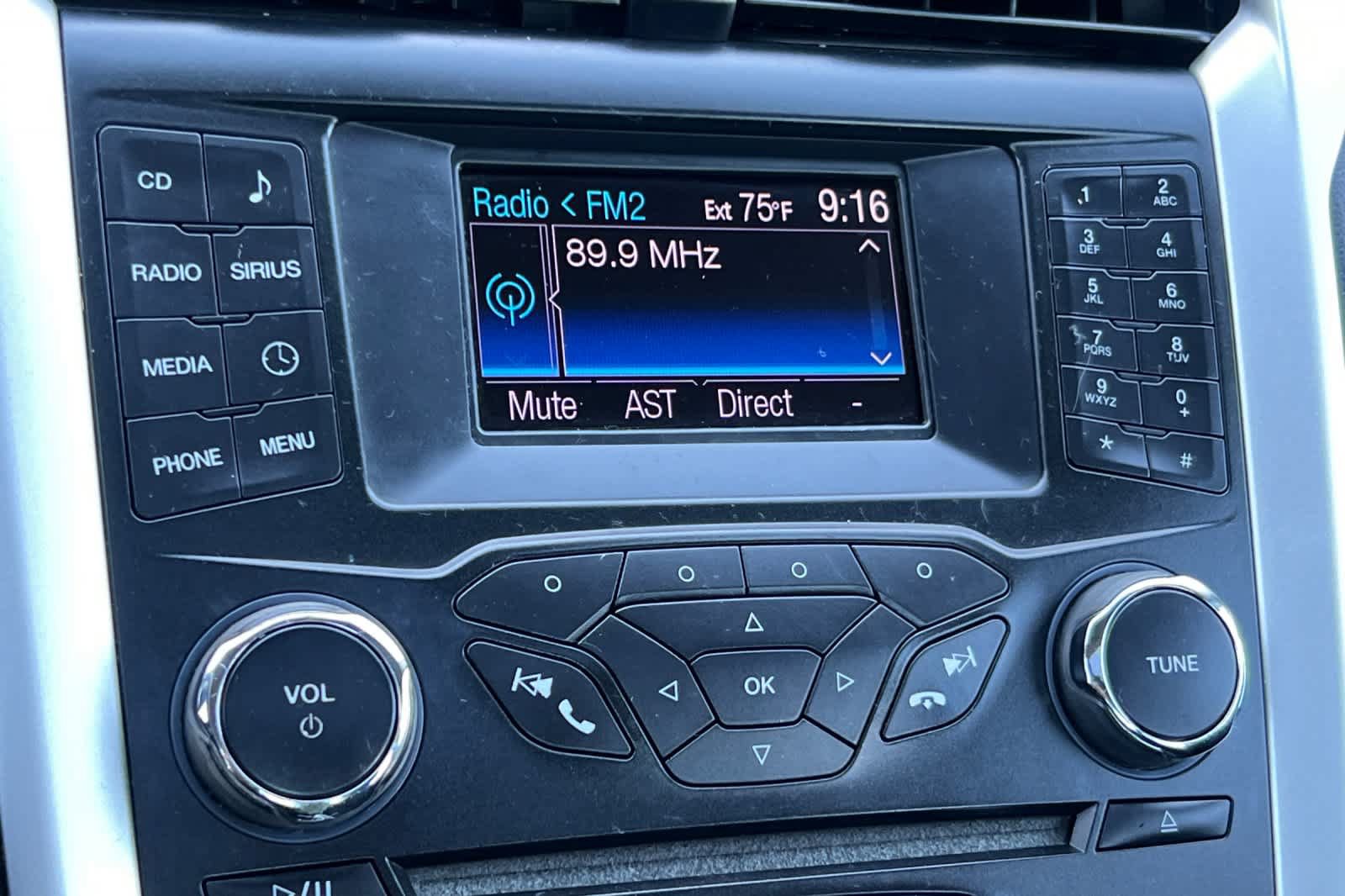 Used 2013 Ford Fusion SE FWD image 19