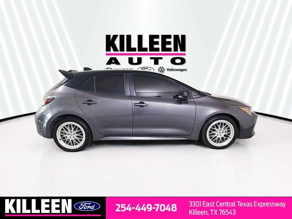 Used 2021 Toyota Corolla XSE image 9