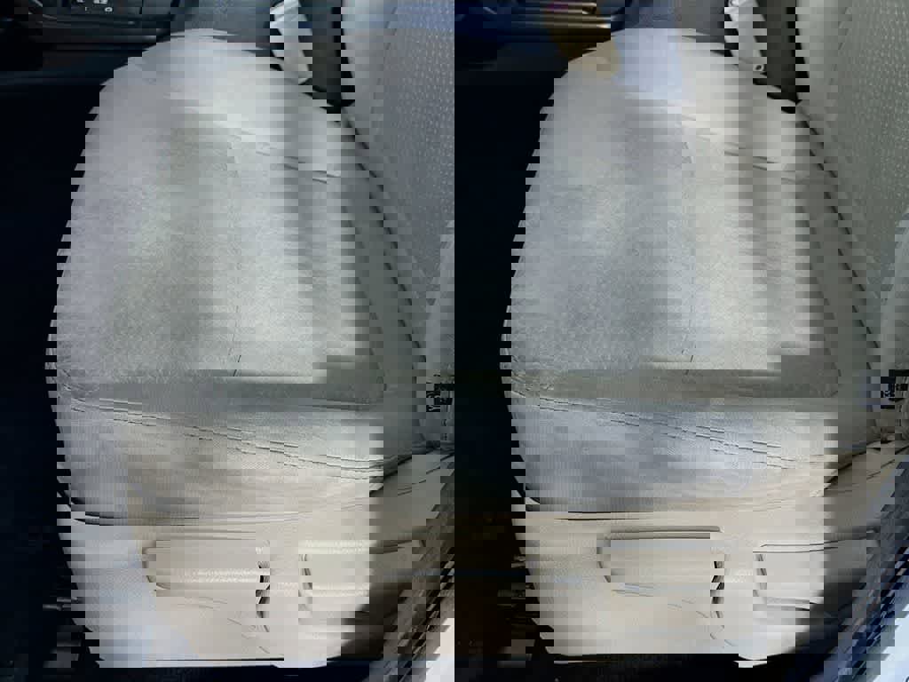 Used 2013 Kia Sorento LX w/ Convenience Pkg image 29