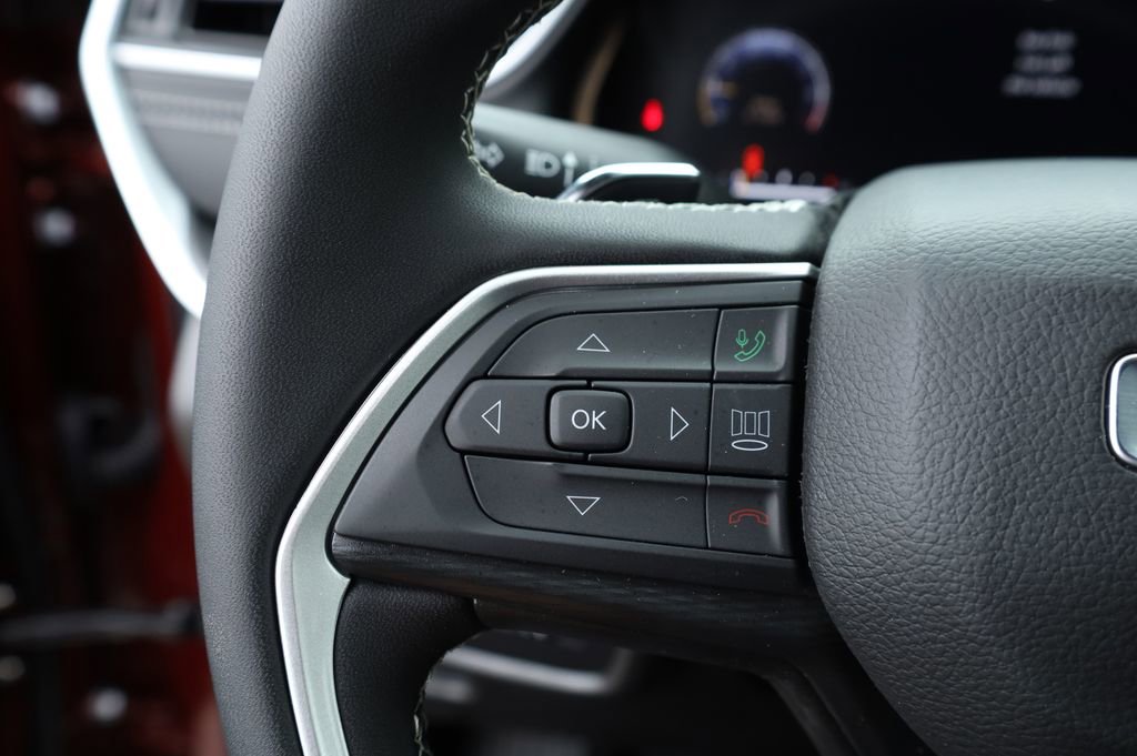 Used 2025 Jeep Grand Cherokee Laredo X w/ Trailer Tow Package image 22