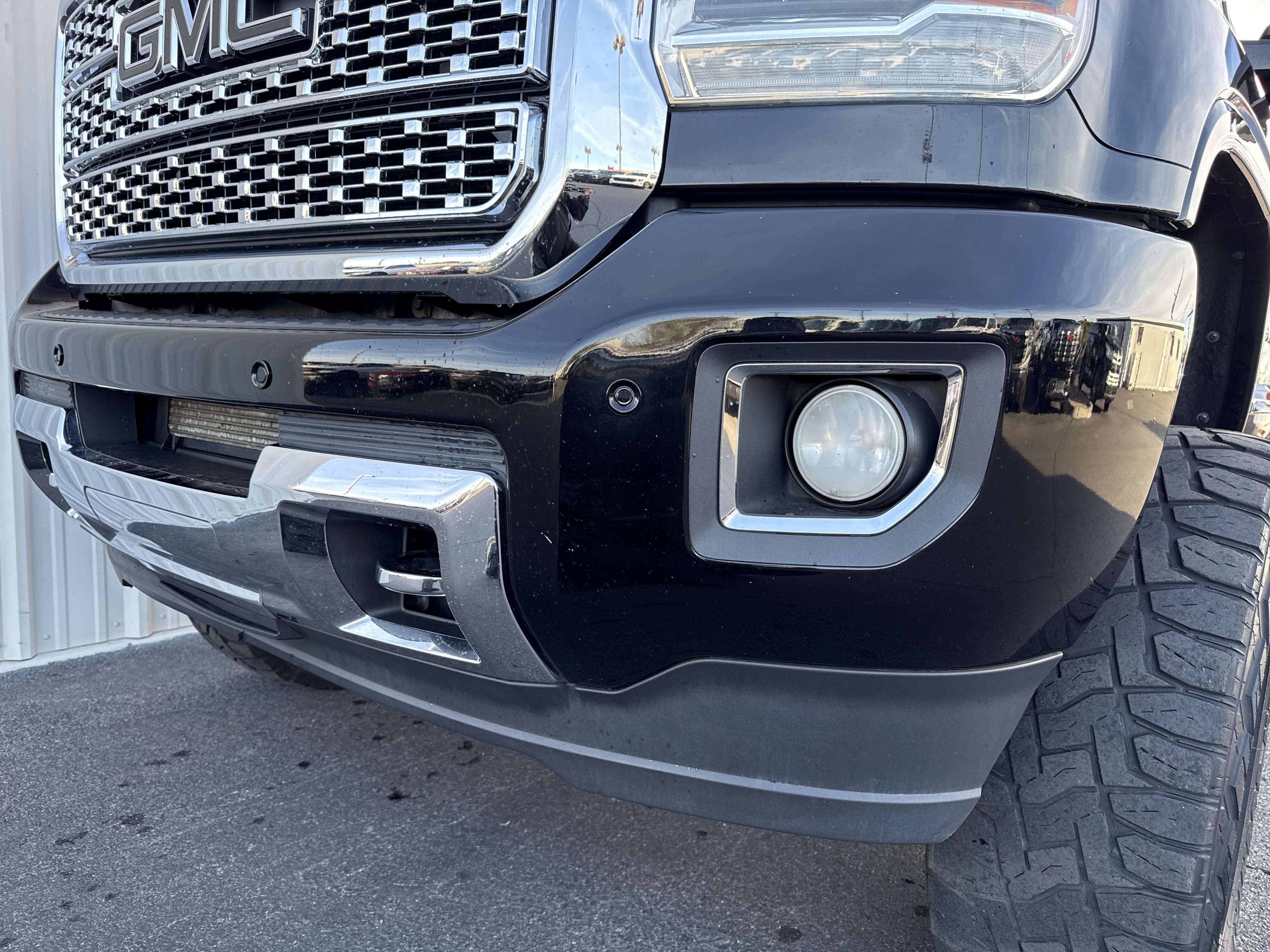 Used 2018 GMC Sierra 2500 Denali w/ Duramax Plus Package image 12