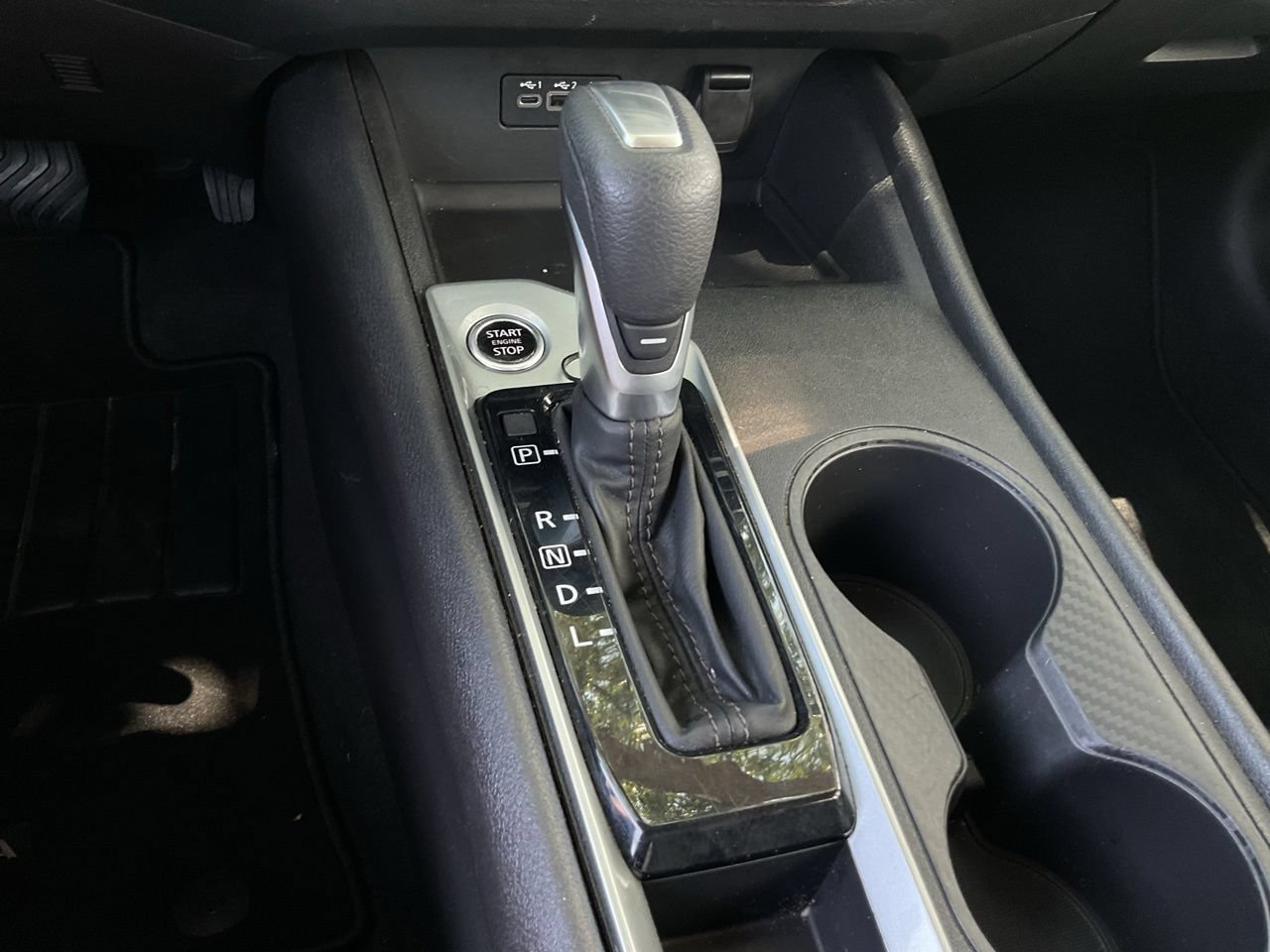 Used 2025 Nissan Altima 2.5 SV FWD image 17
