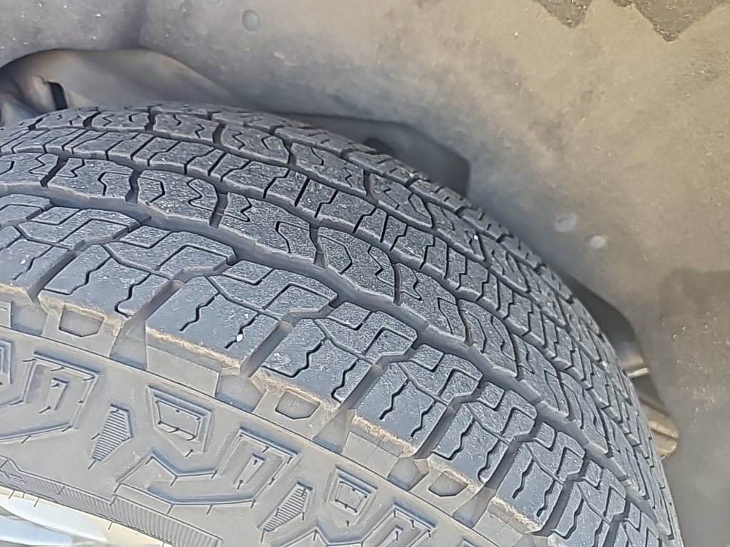 Used 2019 GMC Yukon XL SLT image 14