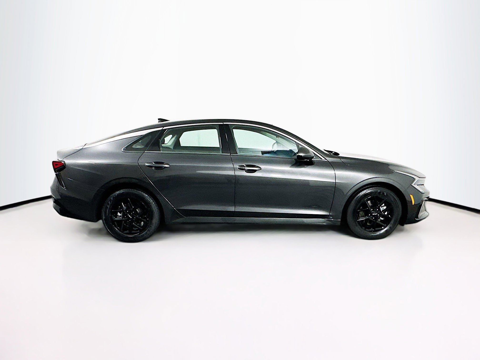 Used 2025 Kia K5 LXS image 10