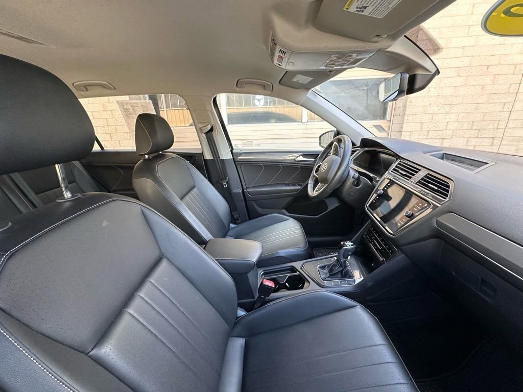 Used 2023 Volkswagen Tiguan SE image 3