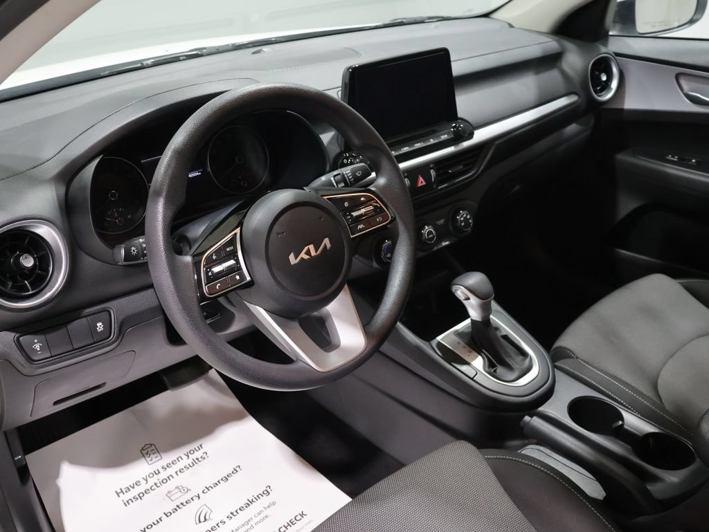Used 2024 Kia Forte LXS FWD image 14