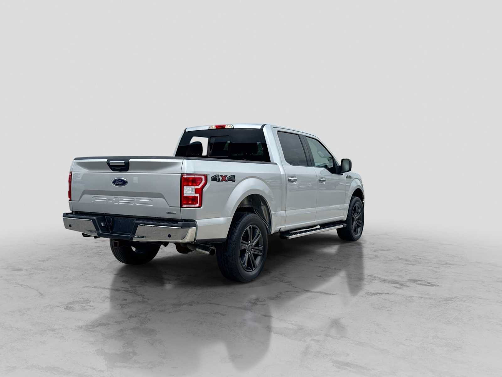 Used 2019 Ford F150 XLT w/ Equipment Group 302A Luxury AWD/4WD image 6