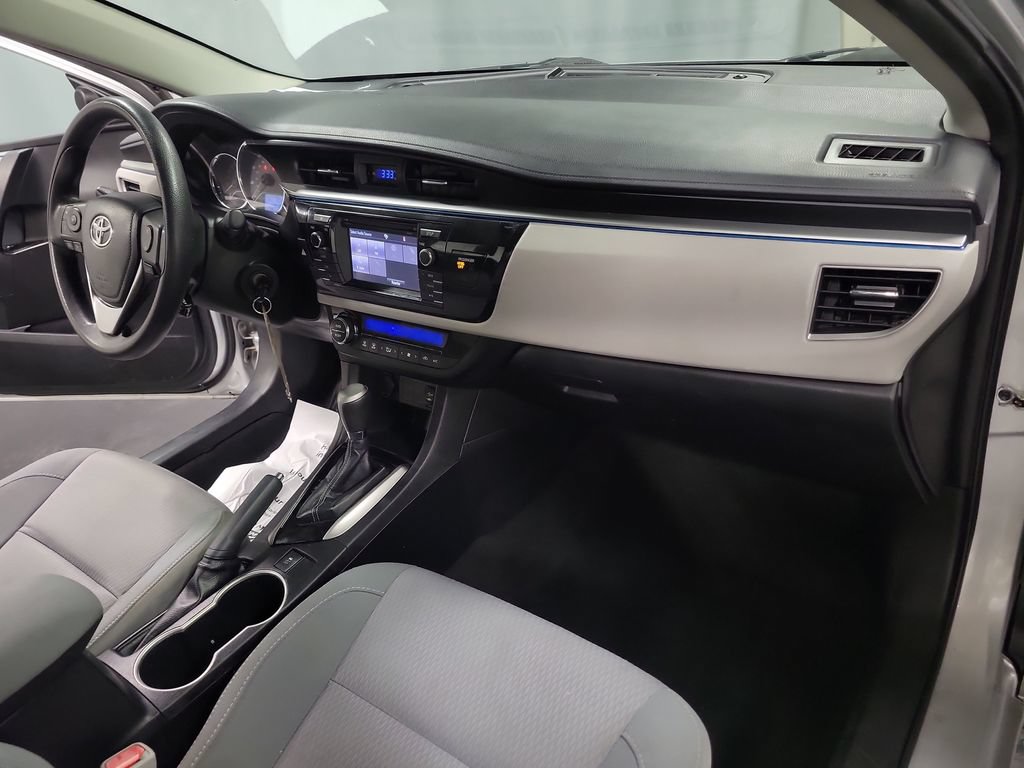Used 2014 Toyota Corolla LE FWD image 27